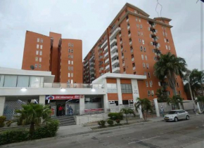 Apto Moderno,Excelente Ubicacion, Piscina,Parking.